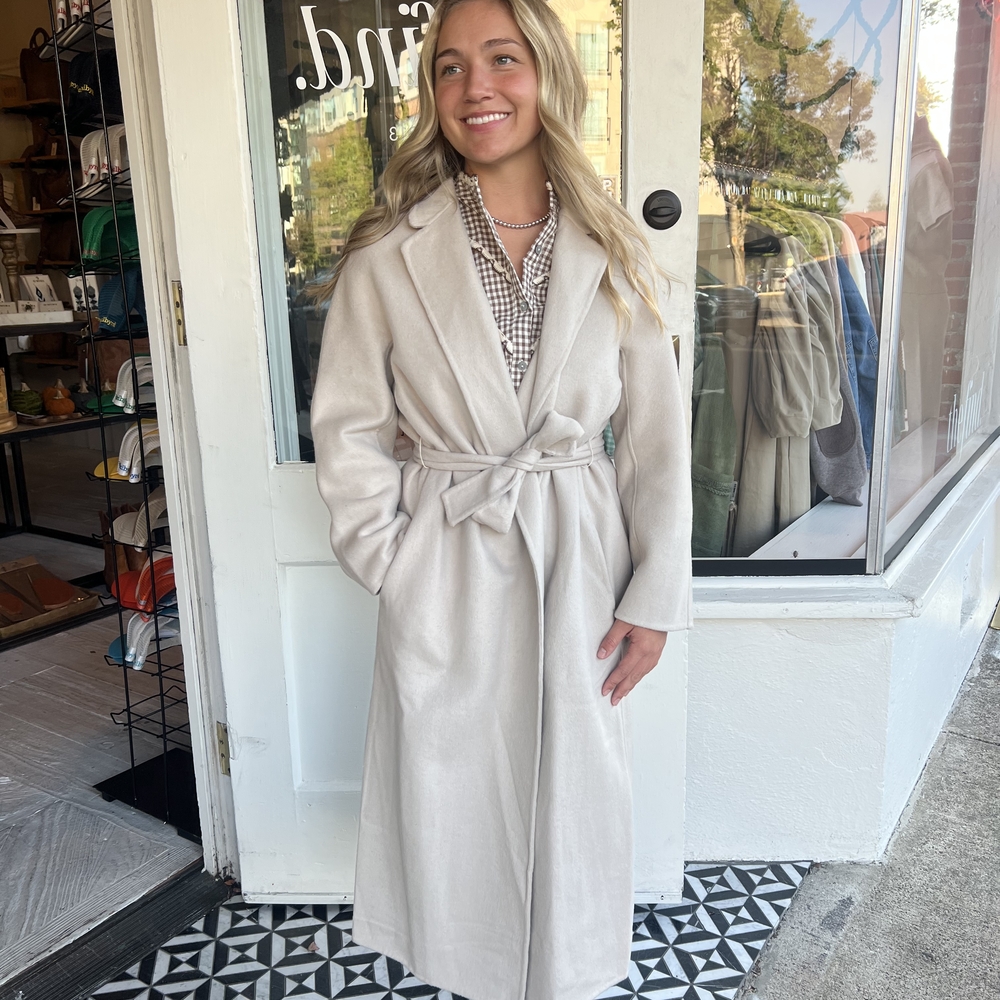 Mod Ref The Chelsea coat in color bone